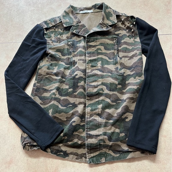 Buffalo David Bitton Green Camo Studded Button Down Jacket - Picture 3 of 15